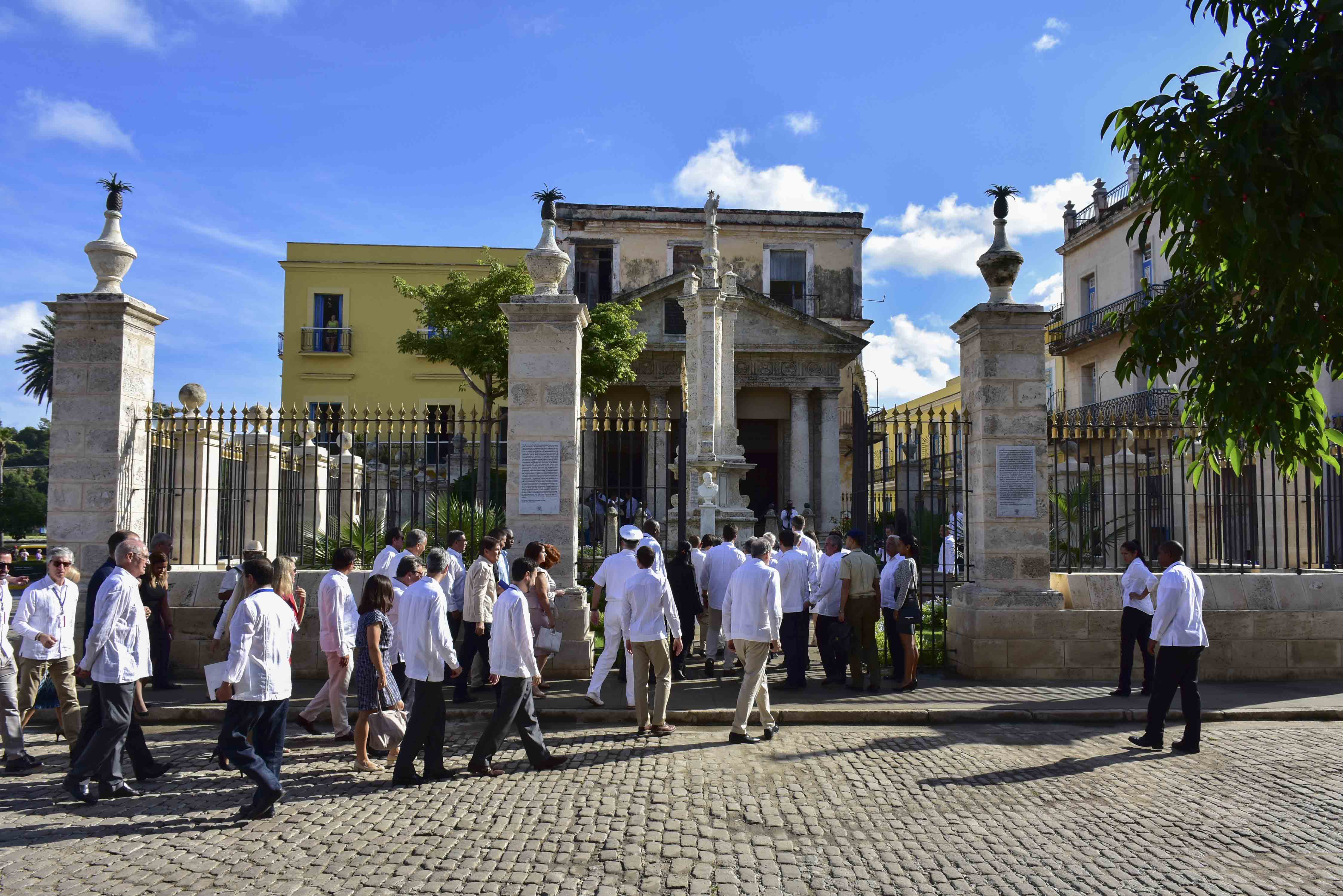 Felipe y Letizia Cuba