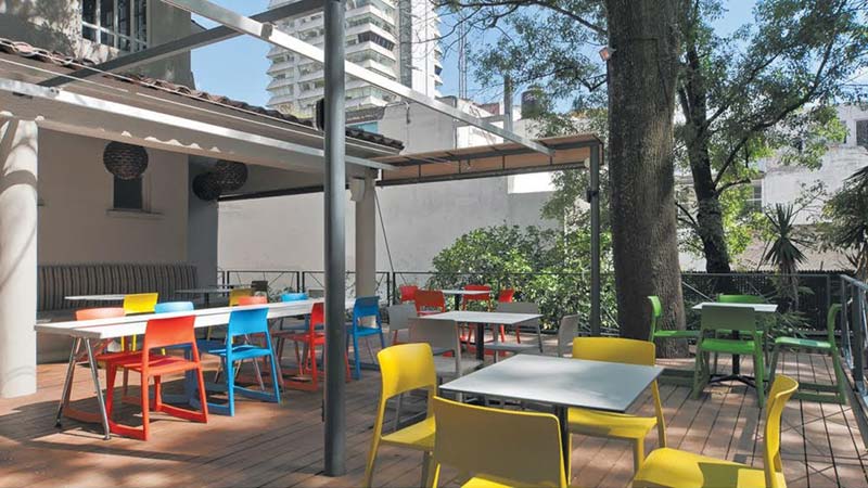 Job Trippin propone viajar por seis meses sin dejar el trabajo