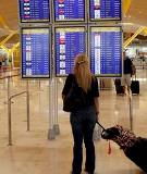 España: El ochenta por ciento de los consumidores estima que falta de control sobre aerolíneas afecta sus derechos