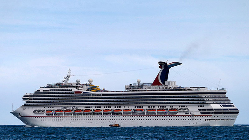 Empleado de Norwegian cae por la borda y aparece vivo a las 22 horas 