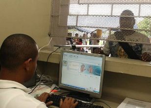 Concluye en Panamá otro proceso de regularización migratoria de extranjeros