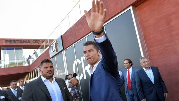 Inaugura Cristiano Ronaldo su  primer hotel CR7 en Madeira