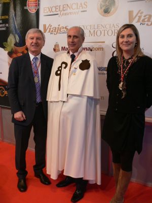 Presidente del Grupo Excelencias recibe medalla conmemorativa de la Orden Camino de Santiago 