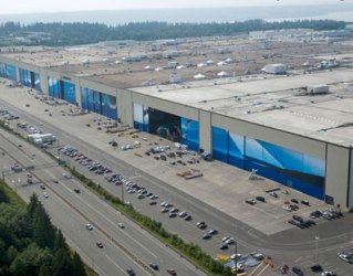 Inician en planta de Everett el montaje del Boeing 777 número mil