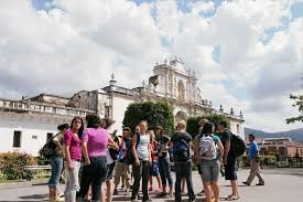 Empresarios de turismo salvadoreños se enfocan en Chile