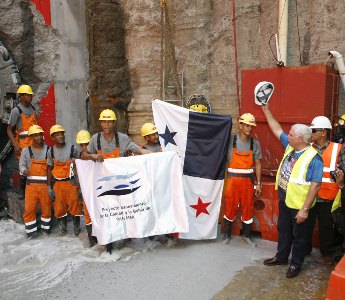 Concluida otra de las etapas del proyecto de saneamiento de la ciudad y la bahía de Panamá