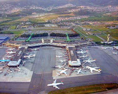 Consorcios de empresas locales y de Argentina, Francia y Sudáfrica ganan concesiones de aeropuertos en Brasil